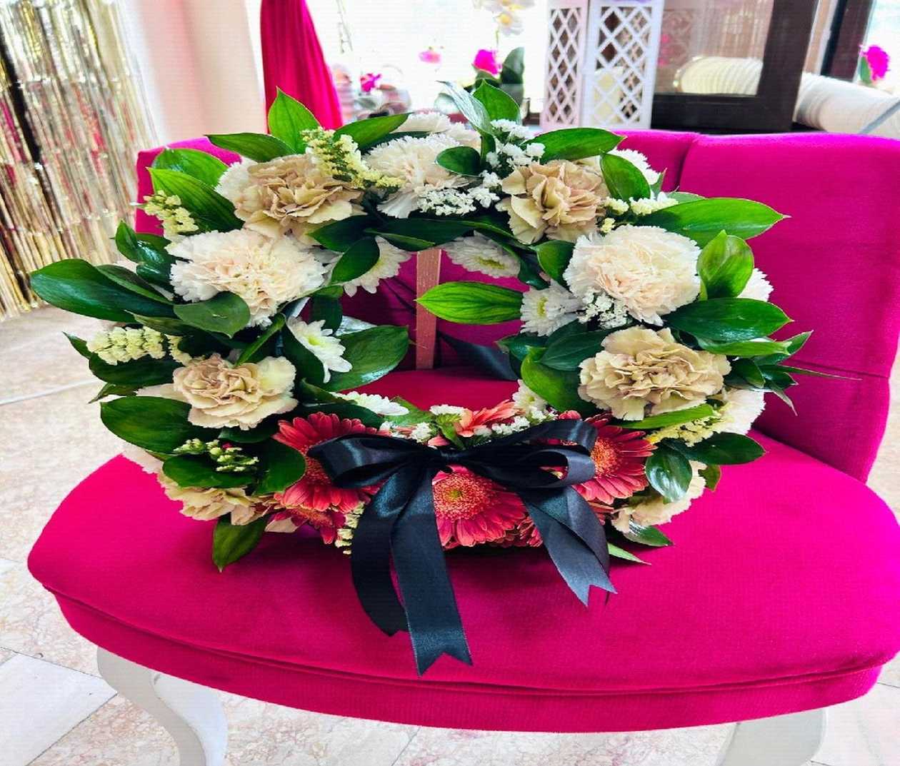 Mini Funeral Wreath With Stand