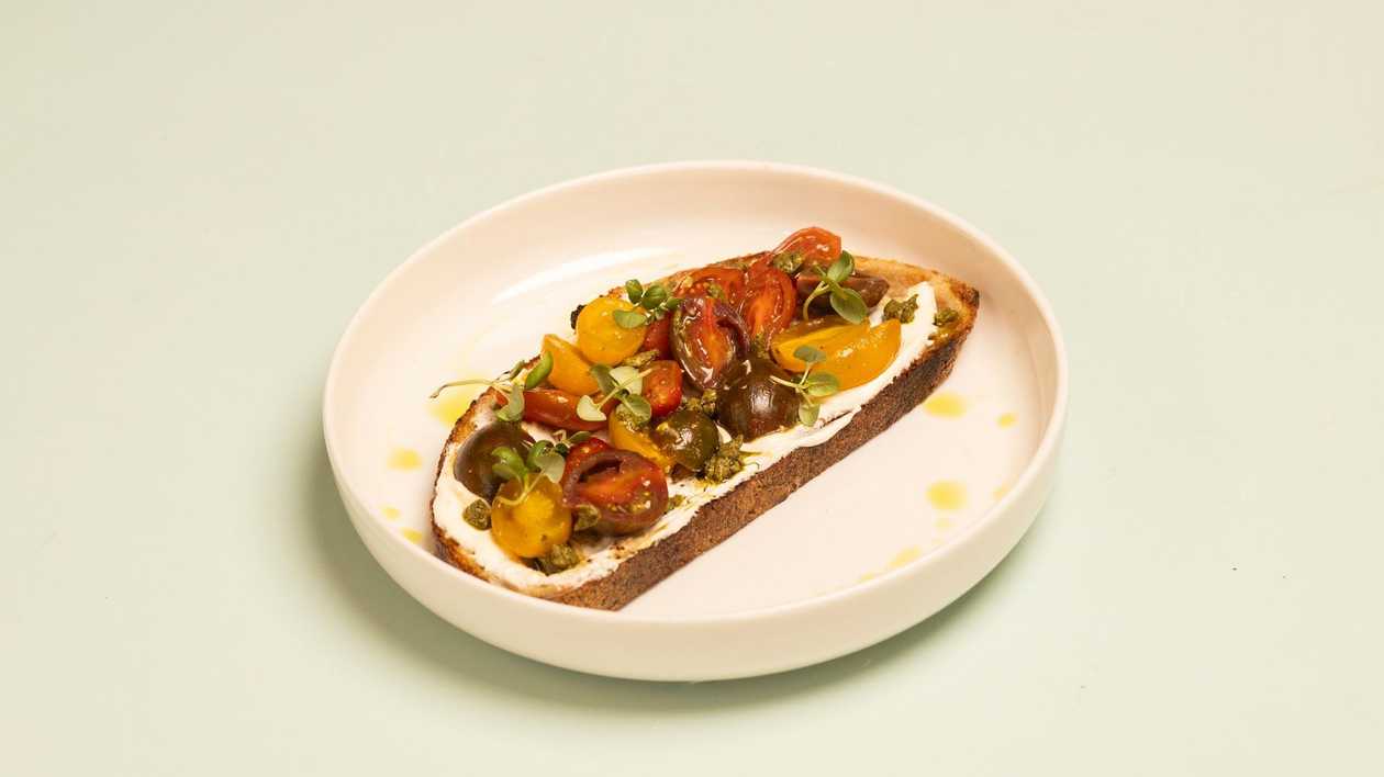 Cherry Tomatoes Open Sandwich