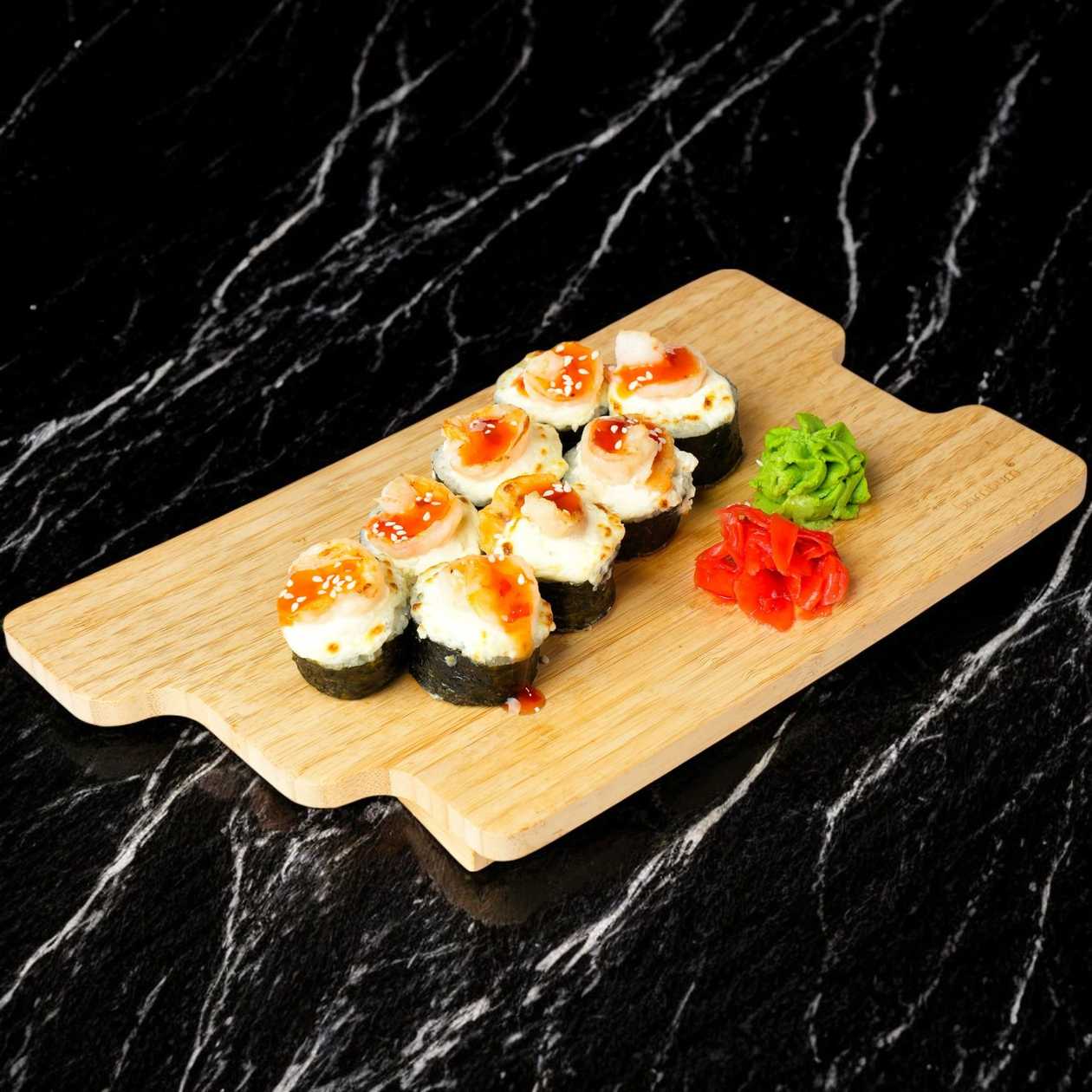 Baked roll with shrimp