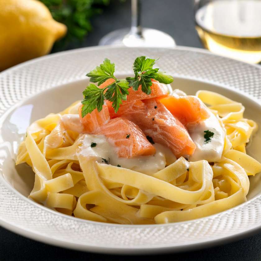 Tagliatelle with salmon and cream