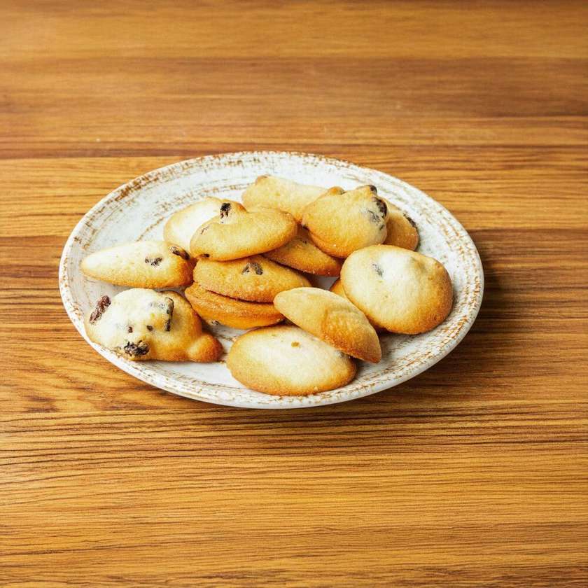 Biscotti with raisins