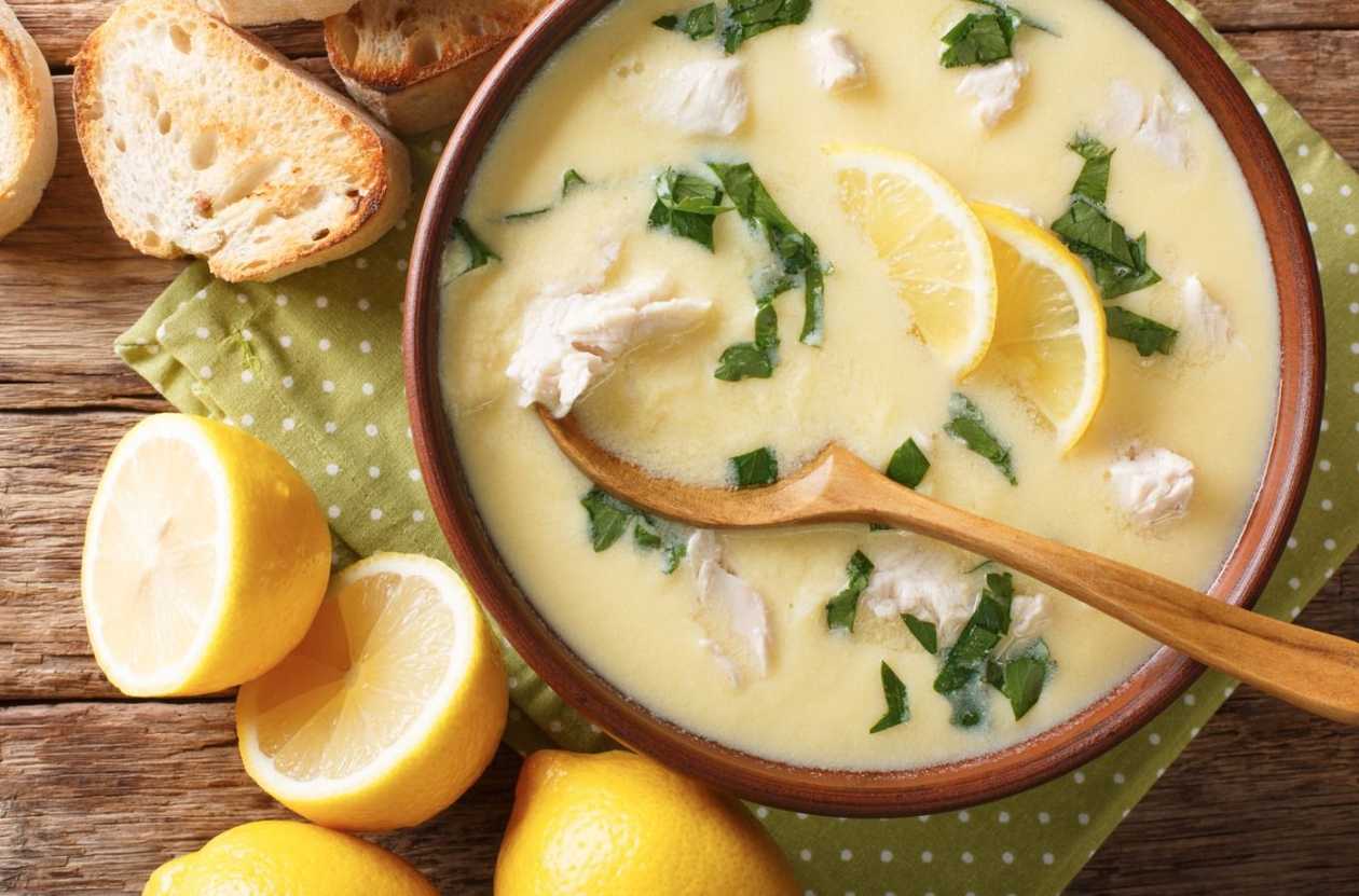 Ciorbă de pui a la grec