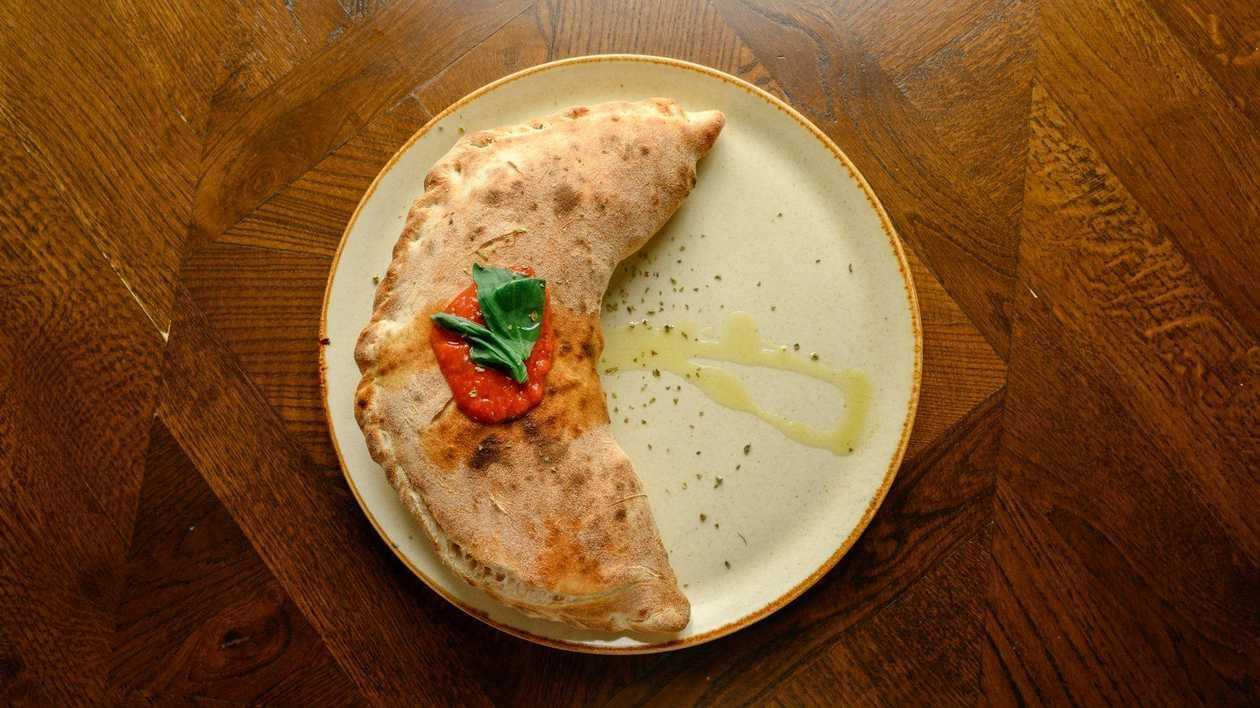 Calzone Napoli (G) (D)