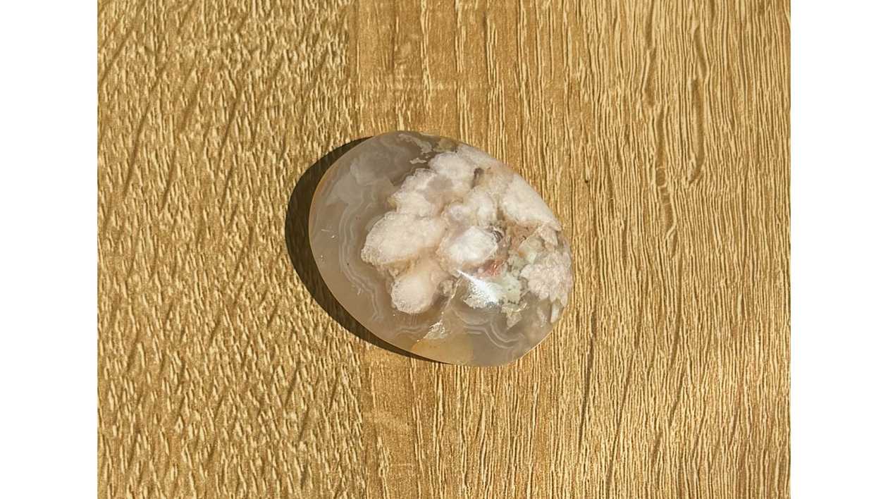 Flower Agate Palm Stone