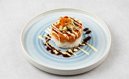 Spicy salmon cake