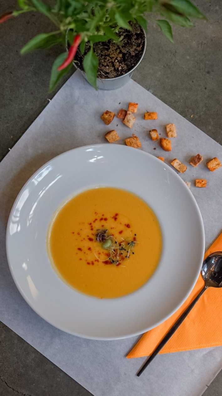 Supă cremă de linte