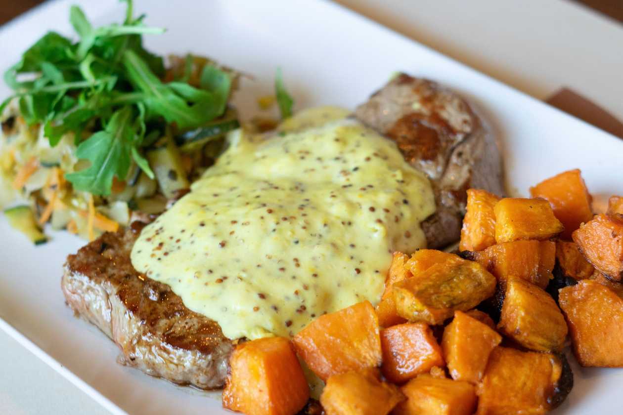 Steak with mustard sauce
