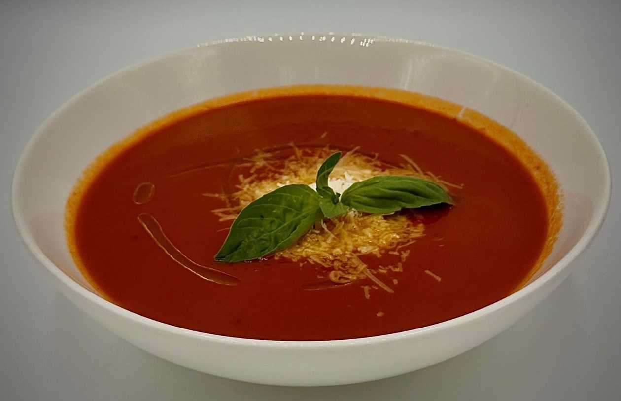 PARADAJKOVÁ polievka