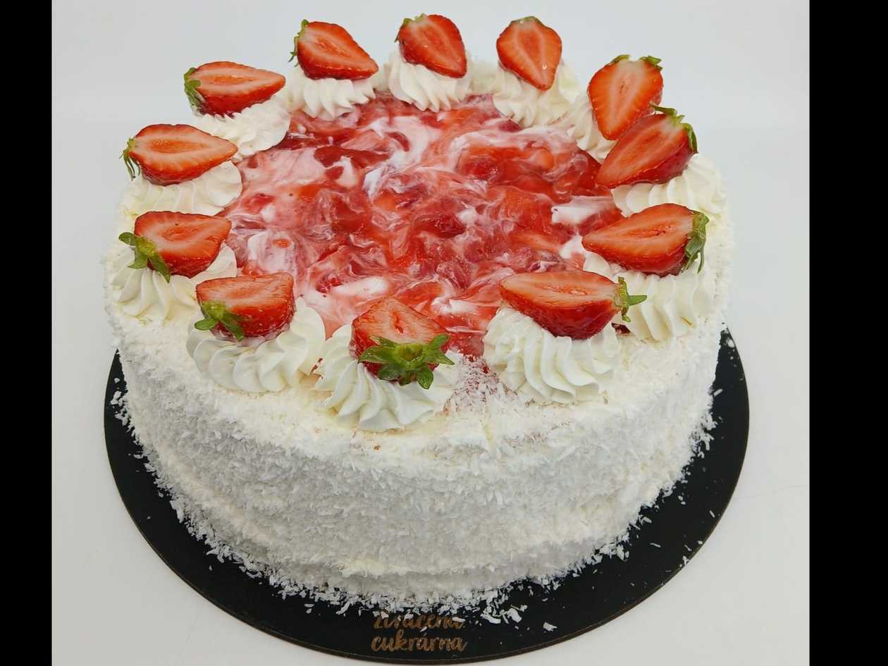 Smetanovo - jahodový dort