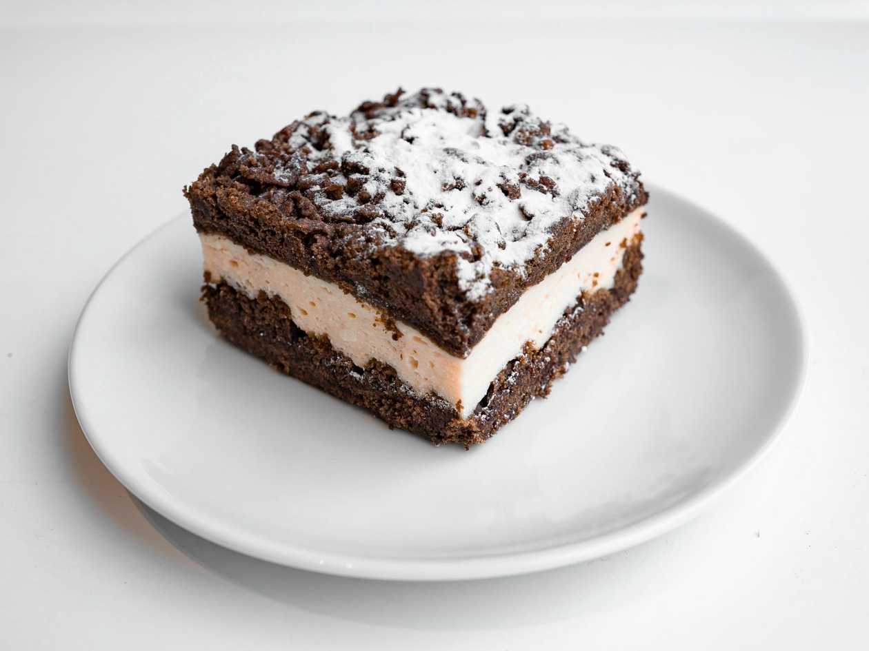 Kakaový koláč s tvarohem
