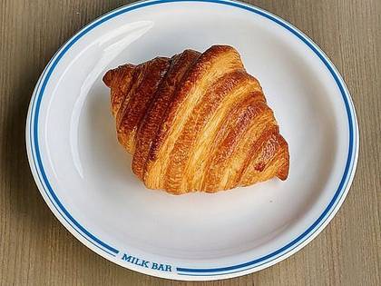 Classic croissant