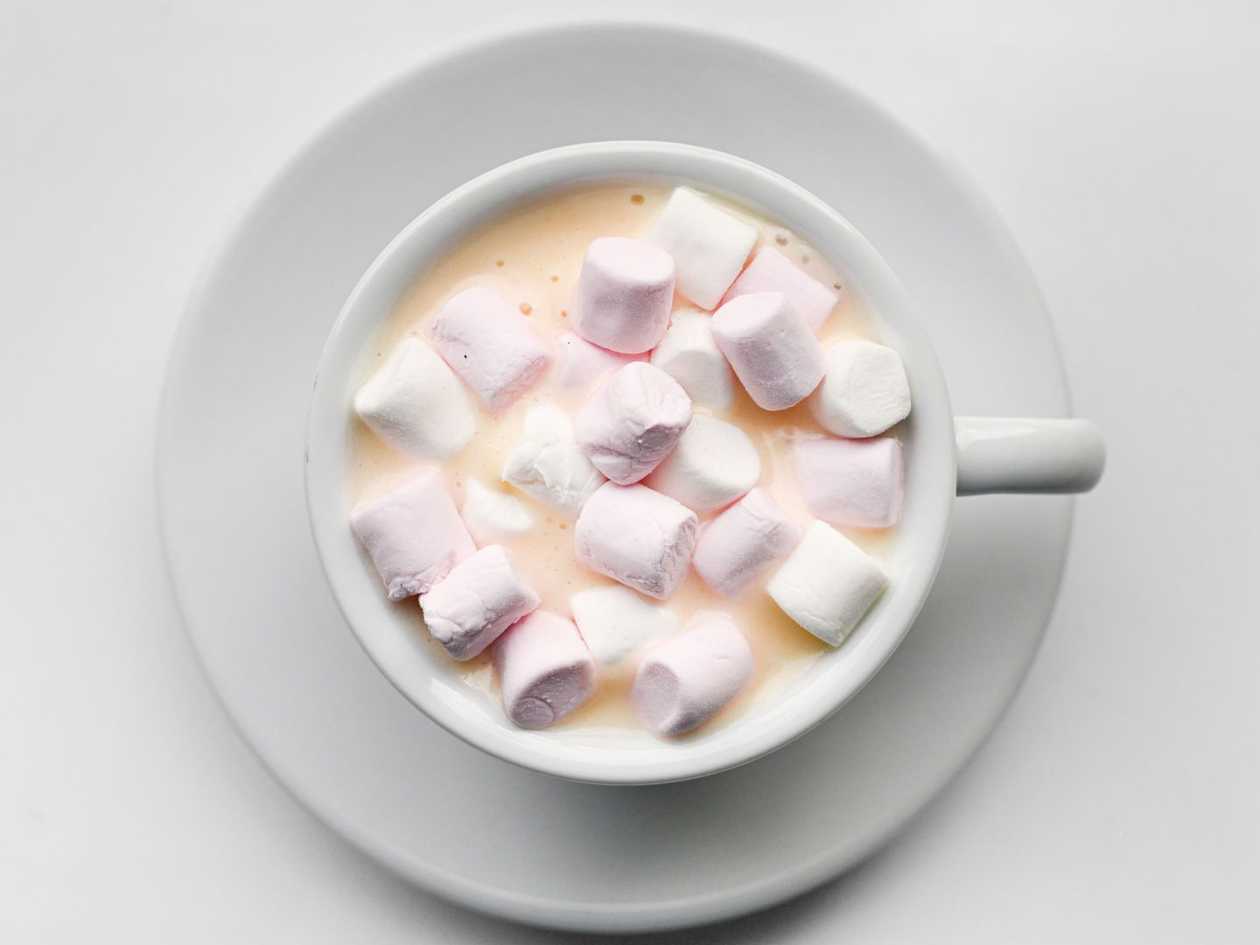 Horká bílá čokoláda s marshmallow 0,2 l