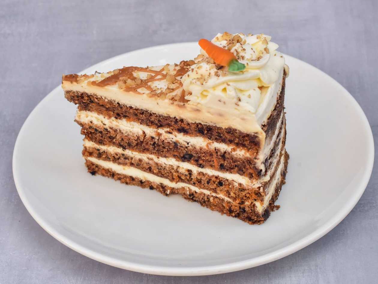 Mrkvovoořechový dort