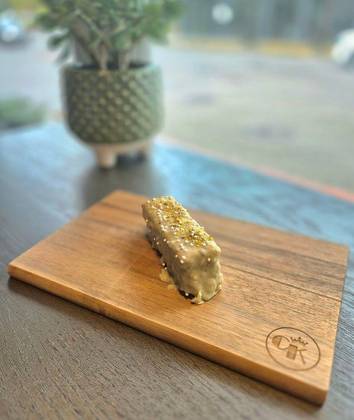 Pistachio Bar