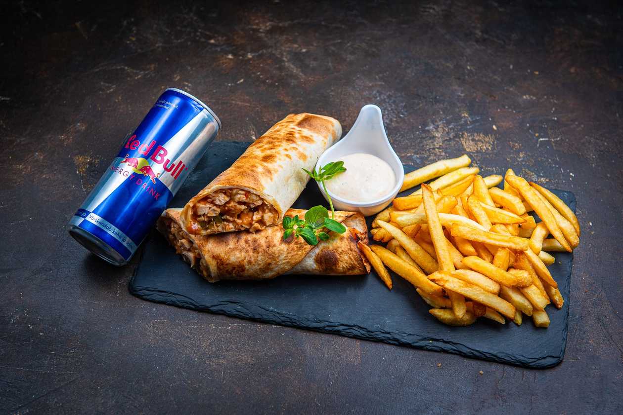 Quesadilla+Frii+Red Bull