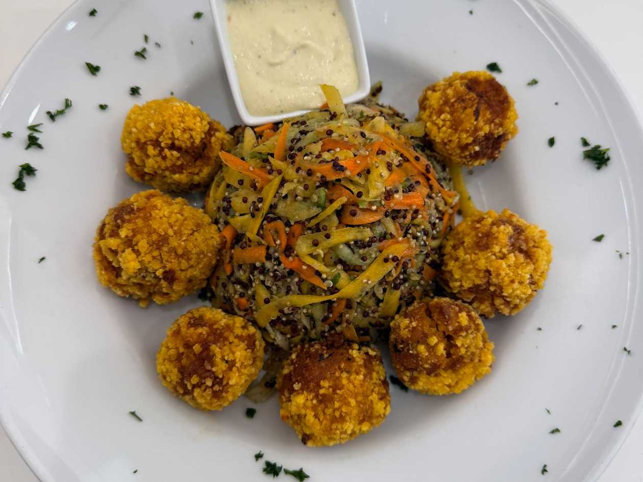 Fried chickpea balls - Falafel