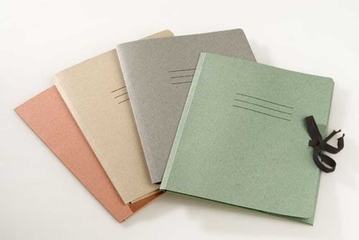 Cardboard Folder A4 green, 3 Flaps Räpina