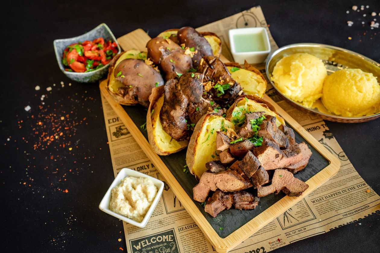 PLATOU ZAHANA G