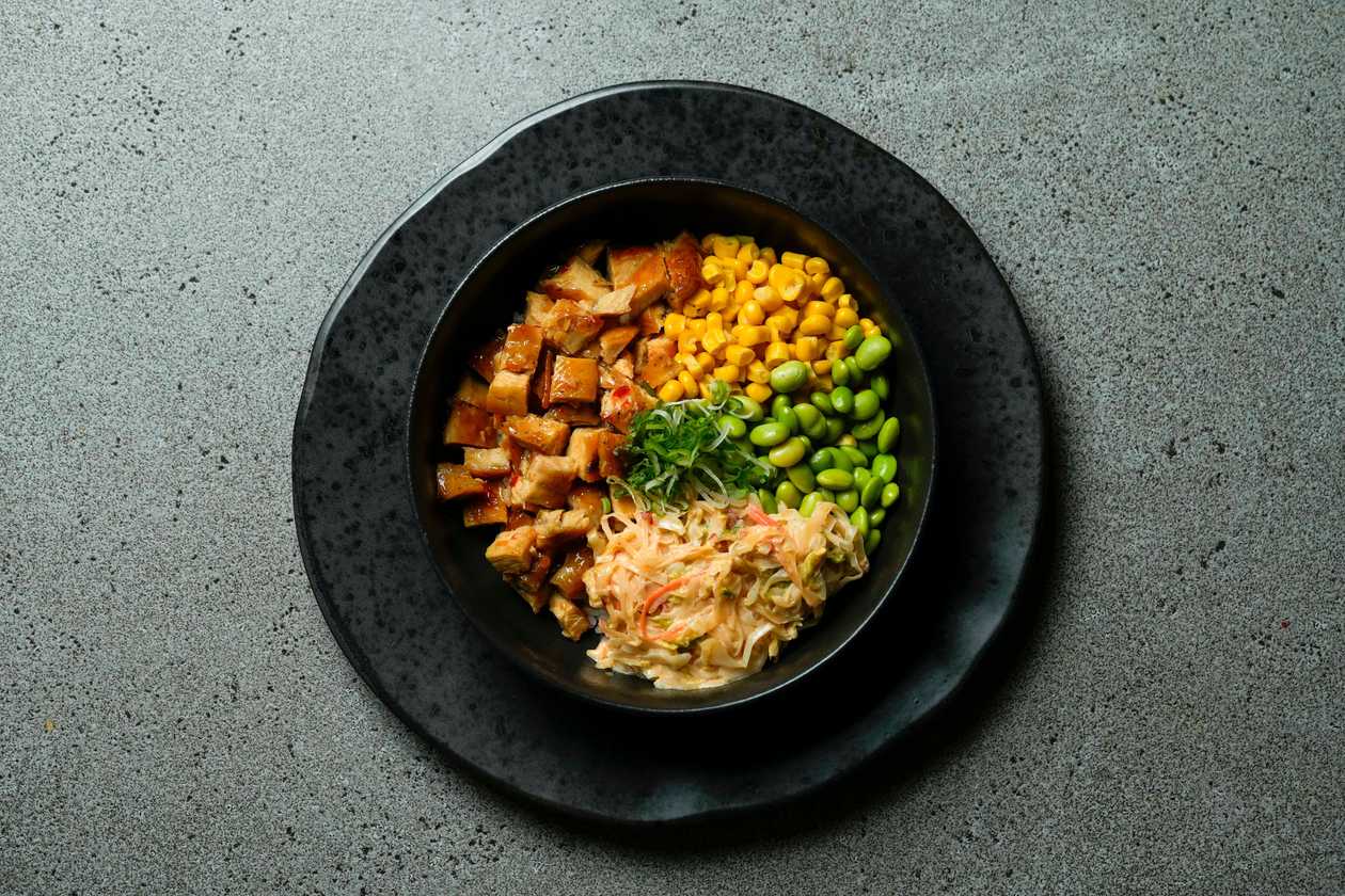 Sweet chilli chicken poke