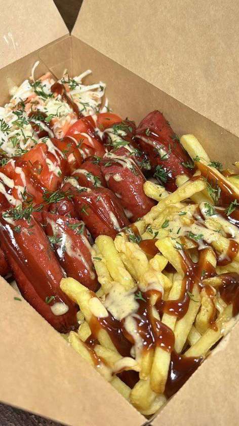 Signature Sausage Box