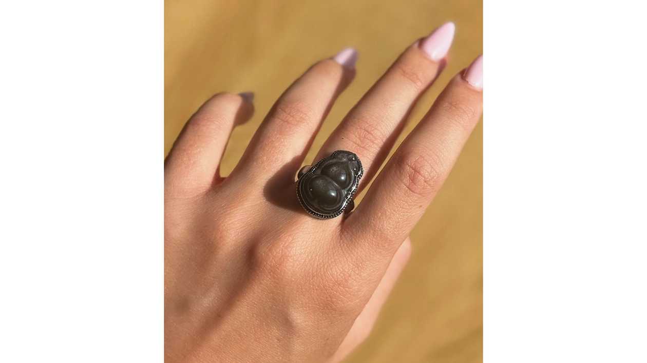 Sheen Obsidian Cocoon of Becoming