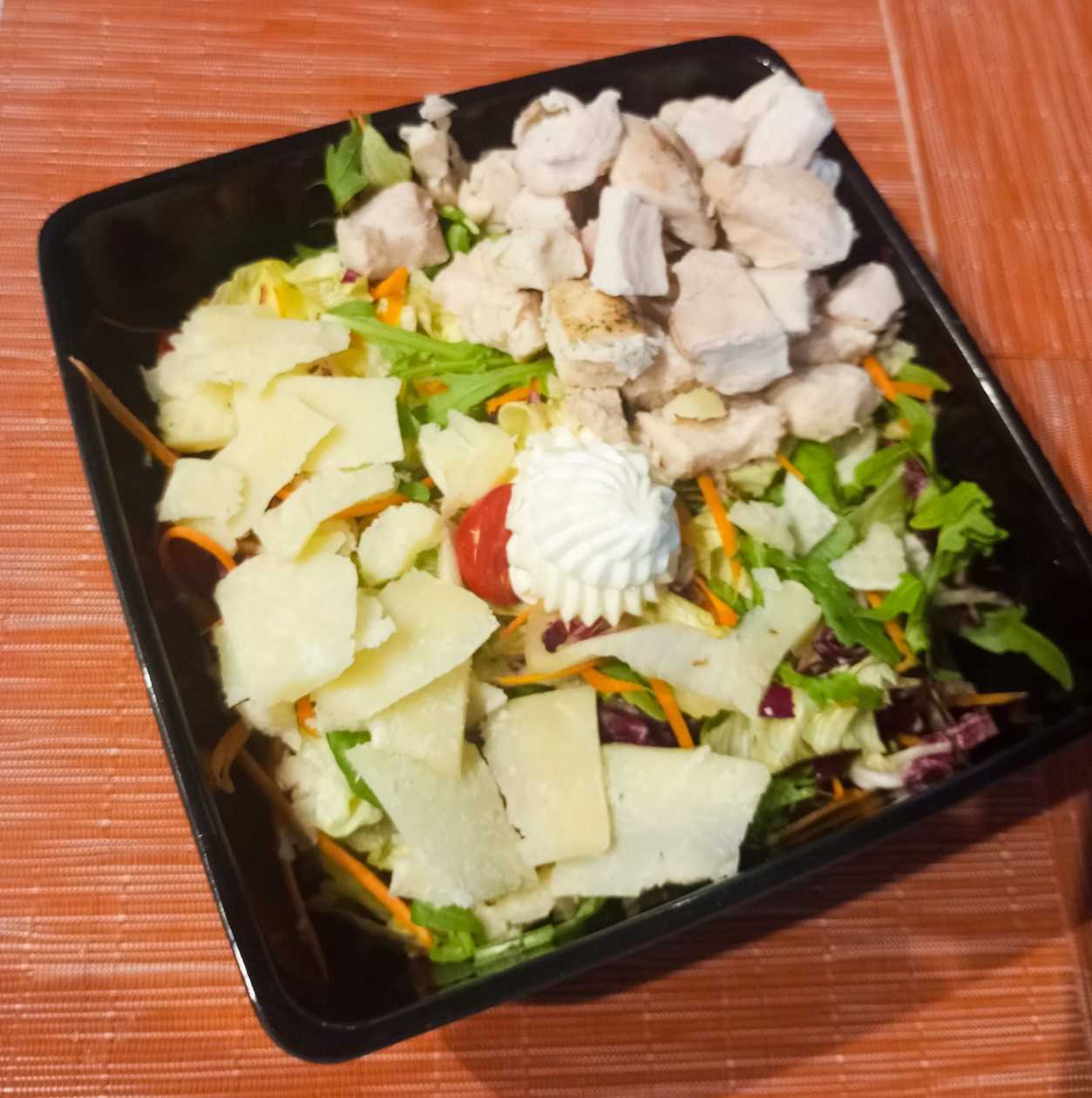 Pollo salad