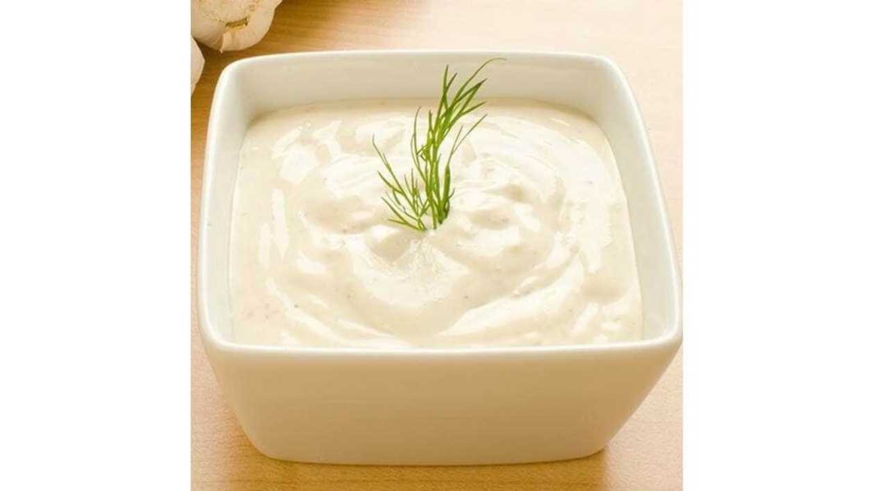 Garlic Sour Cream Sauce