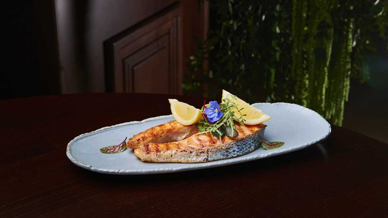 Grilled Salmon Slices