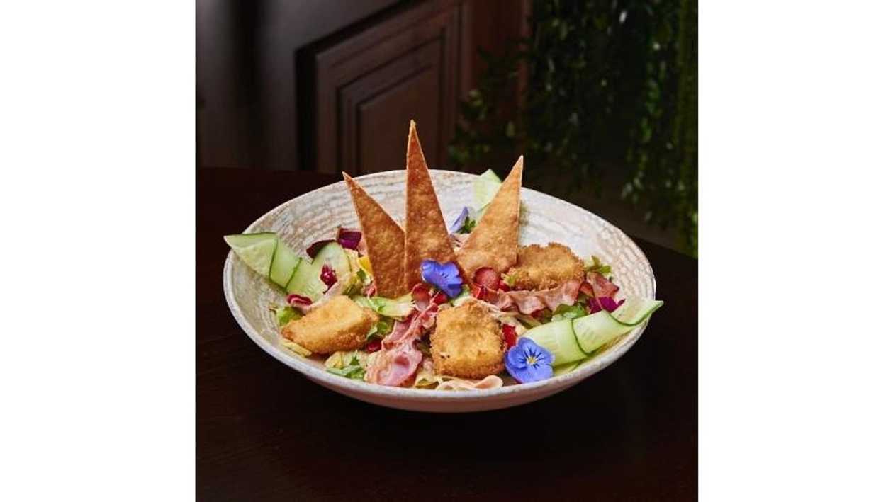 Crispy Camembert Salad
