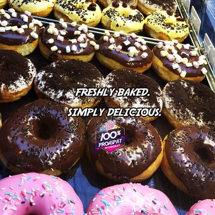 4 Donuts Mixate la un Pret Special!
