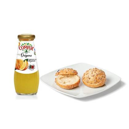 2 Pãezinhos com Manteiga + Refrigerante ou Compal