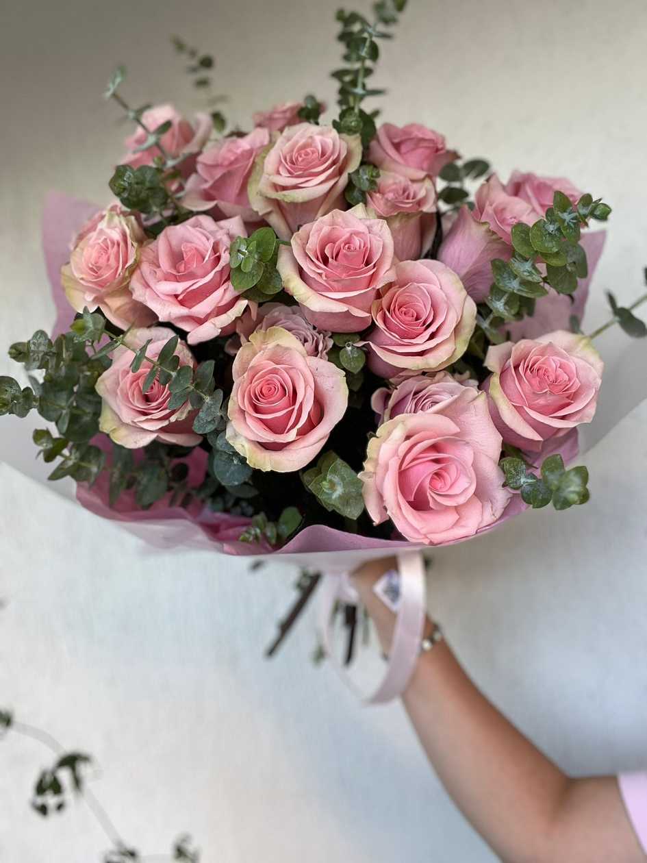 Bouquet with 21 Pink Roses and Eucalyptus