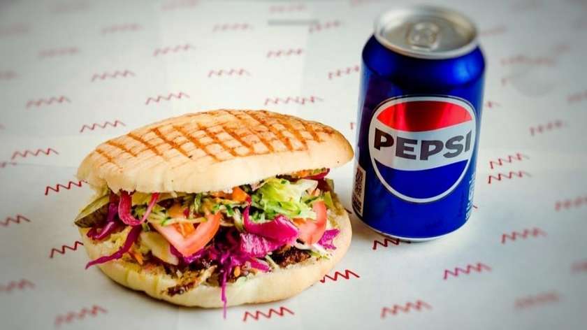 Pita kebab + Drink (330 ml )