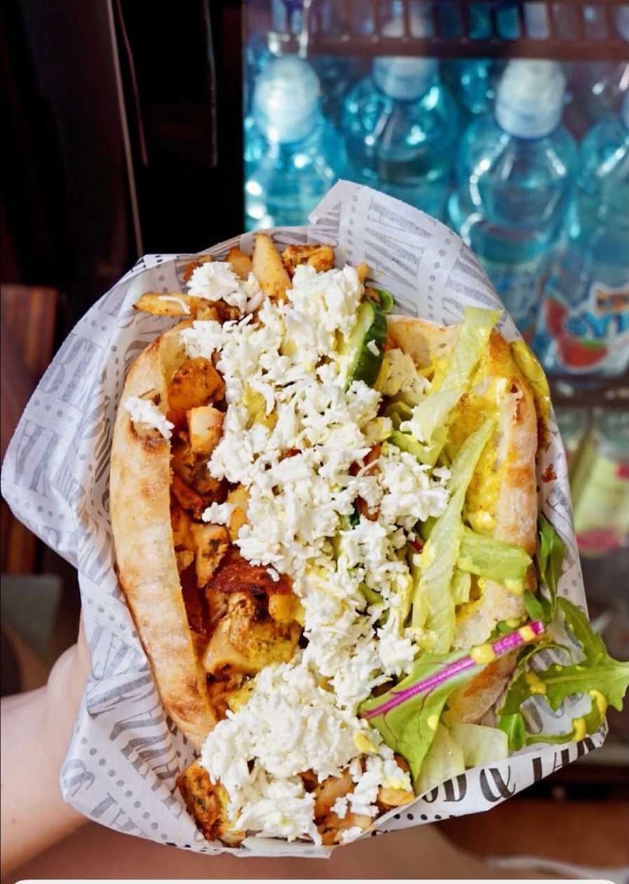 Gyros v čerstvém pita chlebu