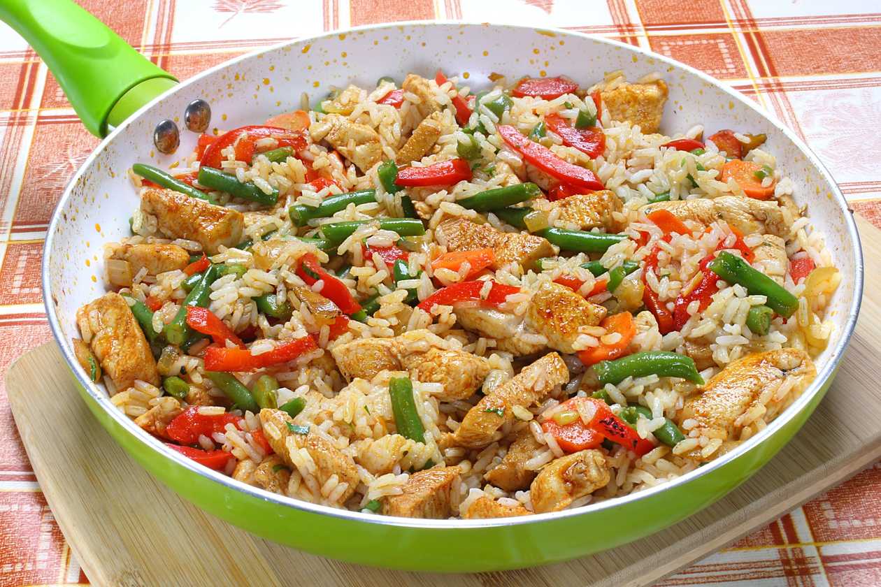 Chicken with vegetables and rice