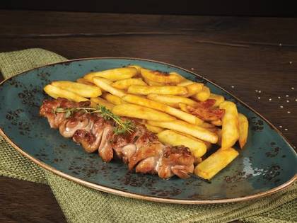 Chicken shashlik with fries