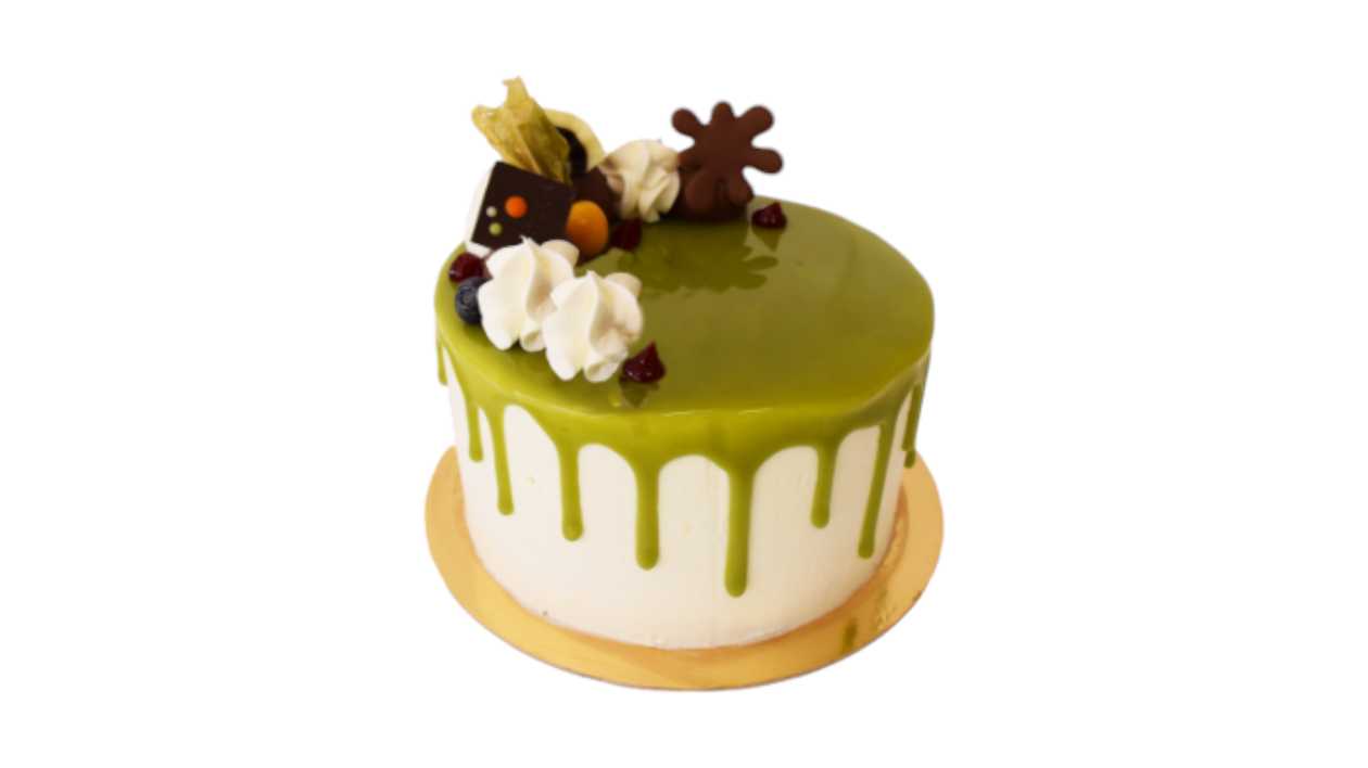 Pistachio Dripping Cake 16cm