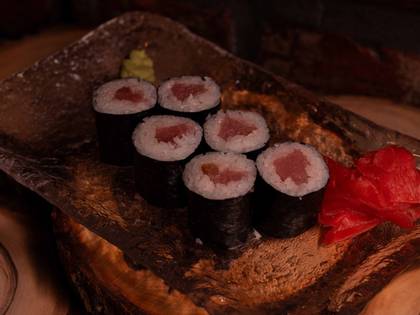 Tuna Maki Roll