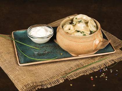 Dumplings with sour cream