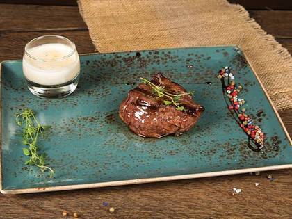 Filet mignon with pepper sauce