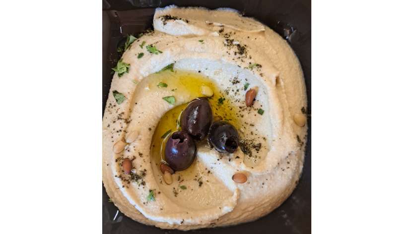 Hummus OLIWKOWY z Za'Atarem