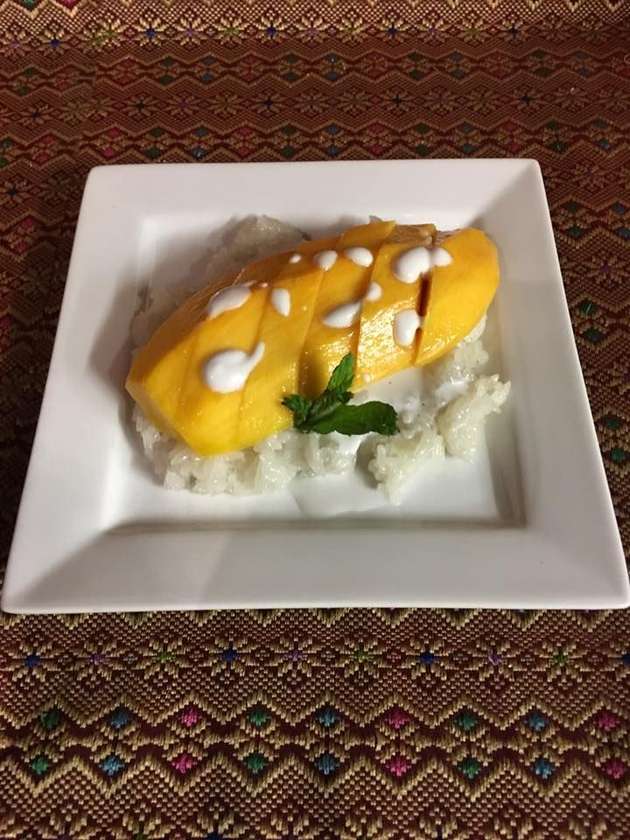 COCONUT RICE MANGO TOPPING