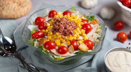 Deluxe Caesar's Chicken Salad