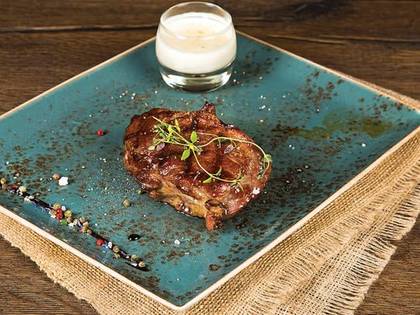 Picanha steak with pepper sauce