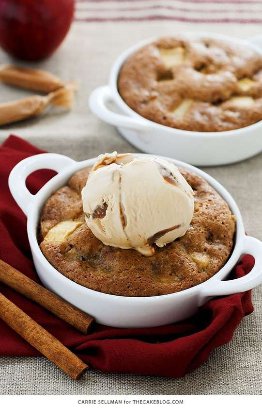 Warm apple cake with ice cream