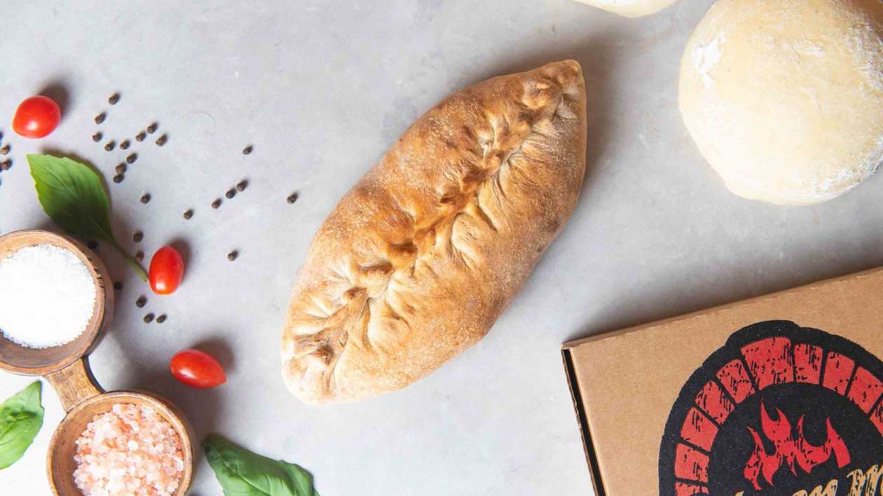 Calzone Deluxe Small