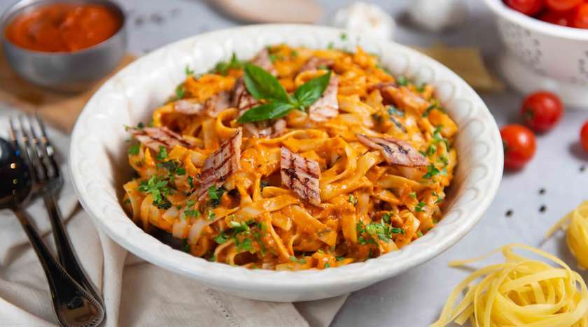 Tagliatelle All' Arrabbiata