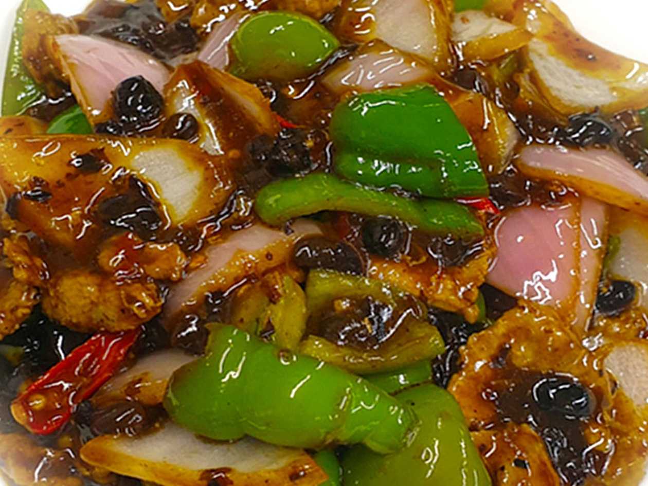 Pork in Black Bean Chili