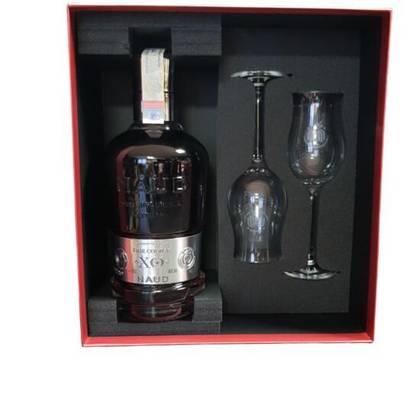 Naud Cognac XO cu 2 Pahare 0.7L
