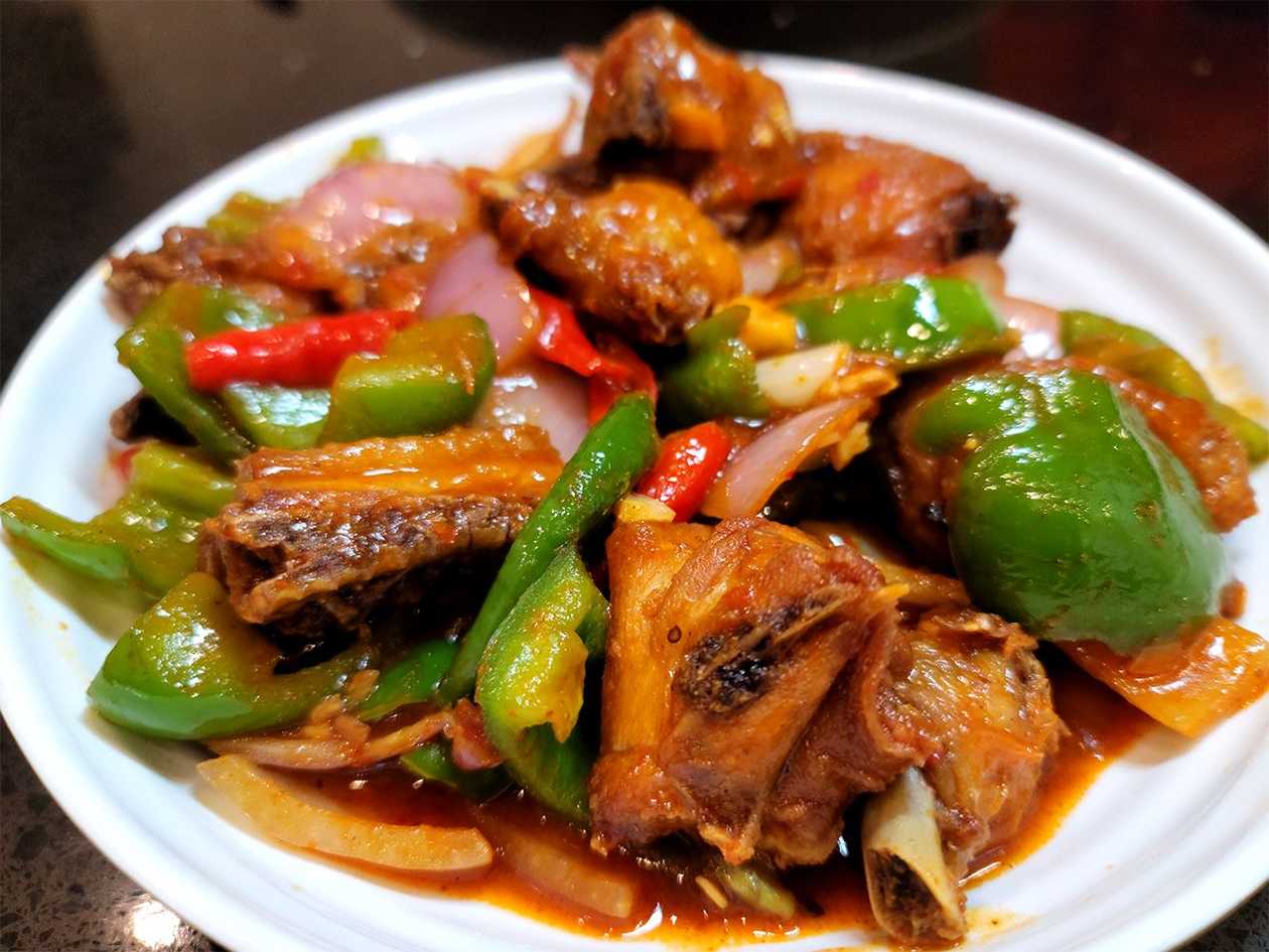 UP - Chicken in Brown Chili Sauce